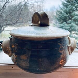 Rustic Blue Ceramic Pottery Casserole Dish with Lid